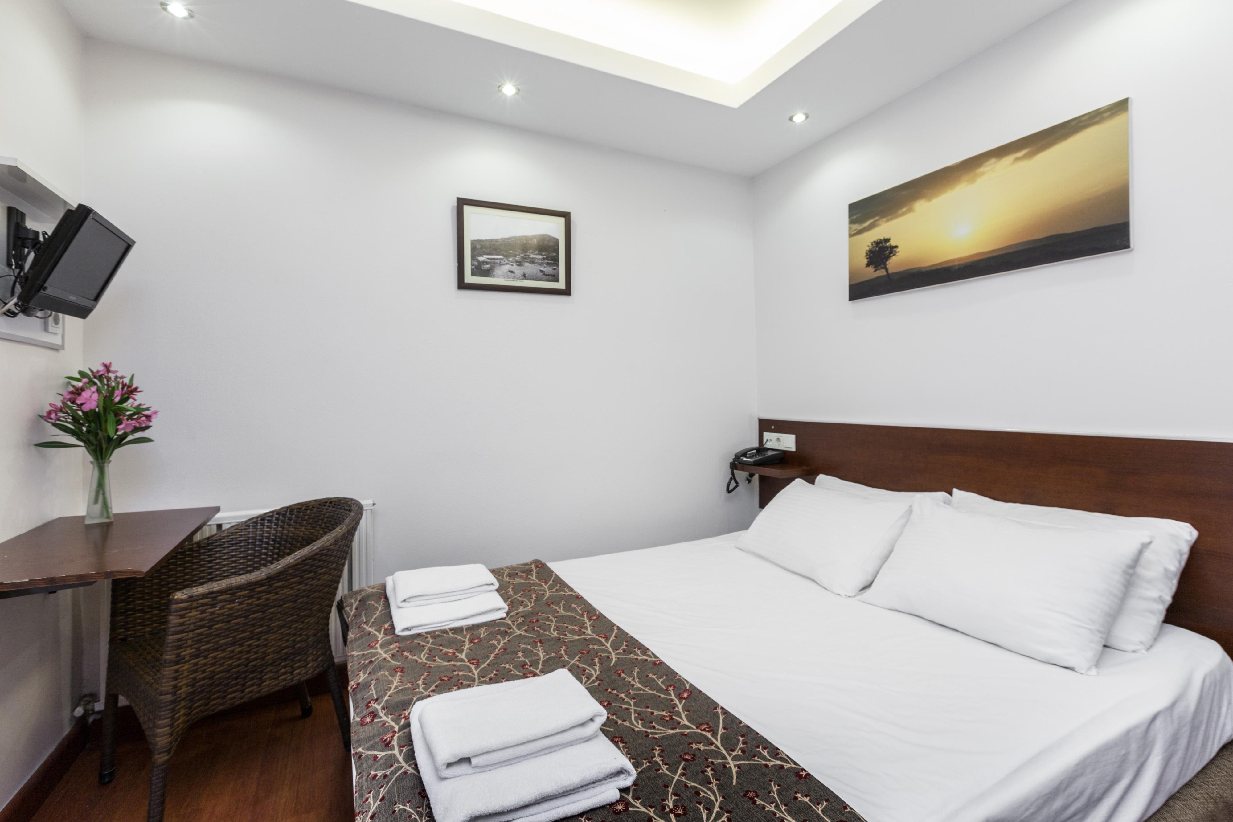 Buyukada Comfort Otel Адалар Экстерьер фото