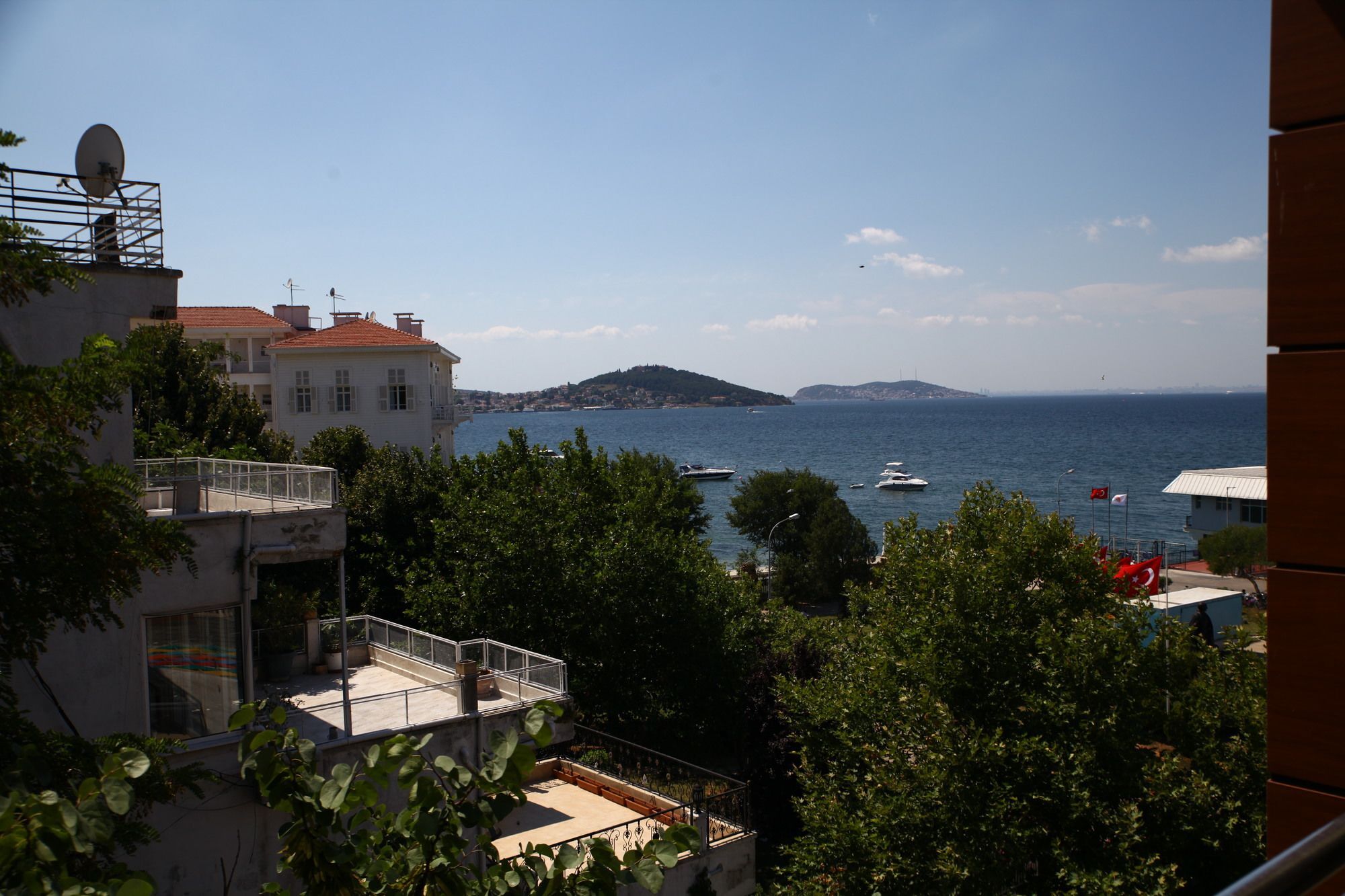 Buyukada Comfort Otel Адалар Экстерьер фото